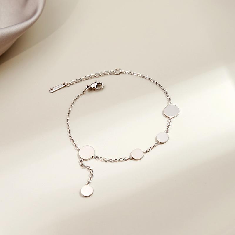 Elegant Geometric Heart Disc Bracelet - Fashionable Niche Design