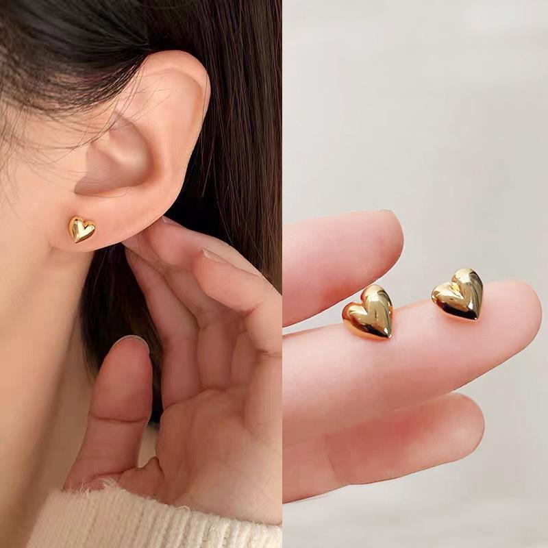 Commute-Style Mini Love Heart S925 Sterling Silver Gold Stud Earrings