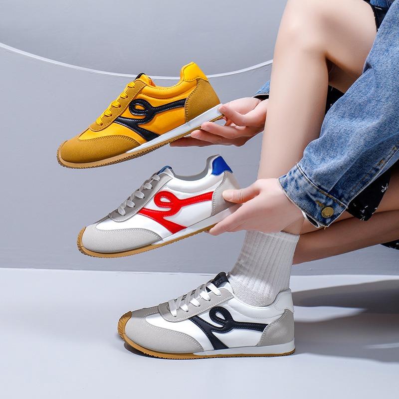 Atmungsaktive Damenschuhe, Damen-Freizeitschuhe mit niedrigem Schaft, Board-Schuhe, Schwammschuhe mit dicker Sohle