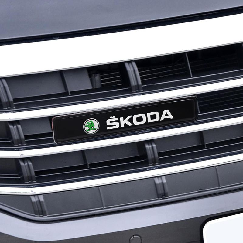 Autocolant Emblema Grilă Față Mașină Grilă Faruri Emblema R LINE Lumină LED Pentru Skoda Octavia Superb Rapid Kodiaq Karoq Fabia Kamiq Roomster Citigo