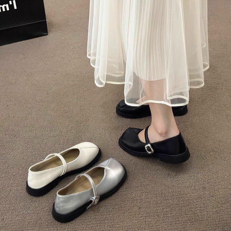 Japanese Mary Jane Single Shoes Women's 2025 Autumn New Fashionable Simple and Versatile Casual Flat Bottom Square Beanie Shoes