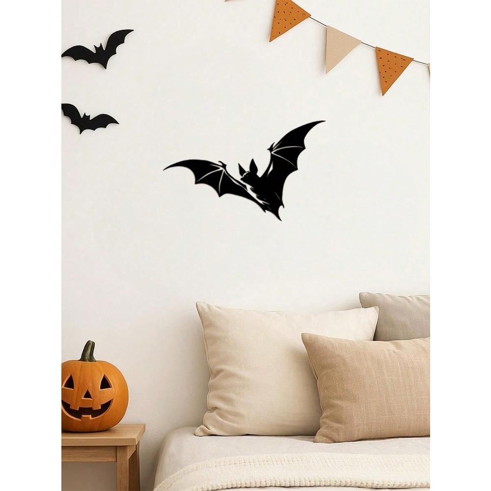 Wrought Iron Bat Wall Decor, 15.75x9.67 Inch Gothic Home Accent for Halloween, Indoor/Outdoor Metal Art