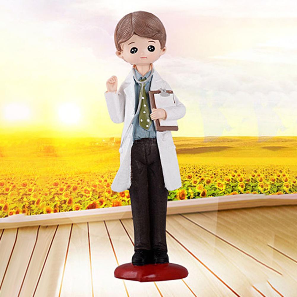 Resin Figurine Artificial Craft Doctor Nurse Statue Office Desktop Ornament