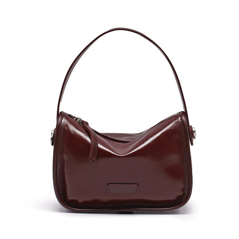 Oil Wax Cowhide Bag for Women New Fashion Versatile Shoulder Bag High End Niche Retro Commuter Crossbody Bag