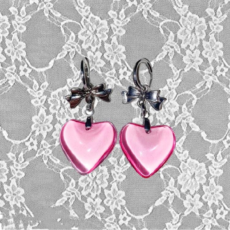 Dark Style Bowknot Heart Earrings Hypoallergenically Alloy Lightweight Secure Hook Jewelry For Daily  Wear