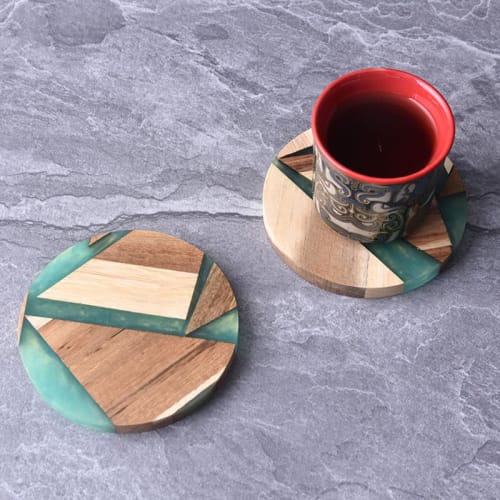 Natural Wood Coasters, Nordic Resin Art, 2 Coasters, Waterproof, Easy to Clean, Stain-Resistant, Stylish, Cafe Decor, Beach, Tableware, Gift