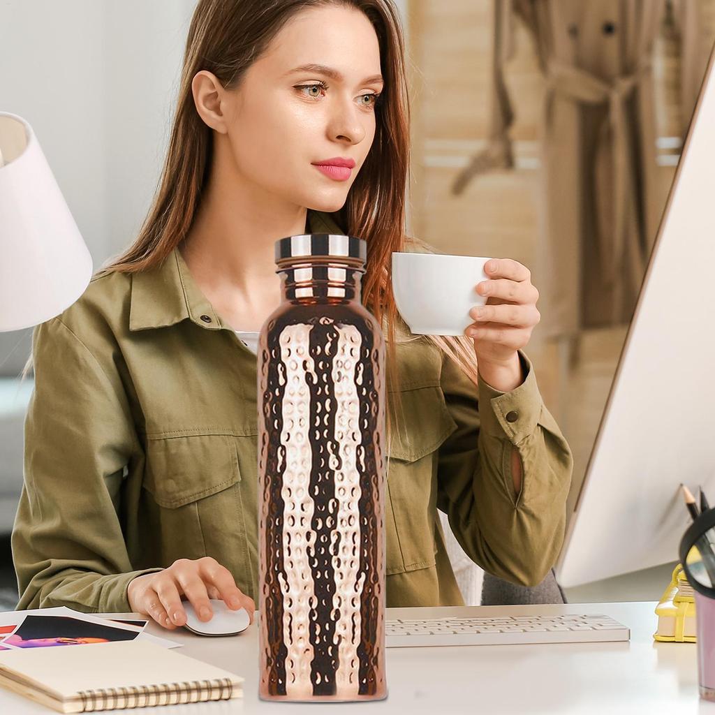 Copper Water Bottle for Drinking Leakproof Insulated Water Bottle Portable Leakproof 27Oz Cup for Hydration Gym Outdoor Hiking