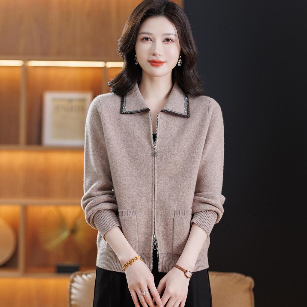 100% Pure Wool Women's Zipper Stand Collar Sweater Coat for Spring and Autumn/Winter Warmth, Ideal for Mid-Aged and Elderly