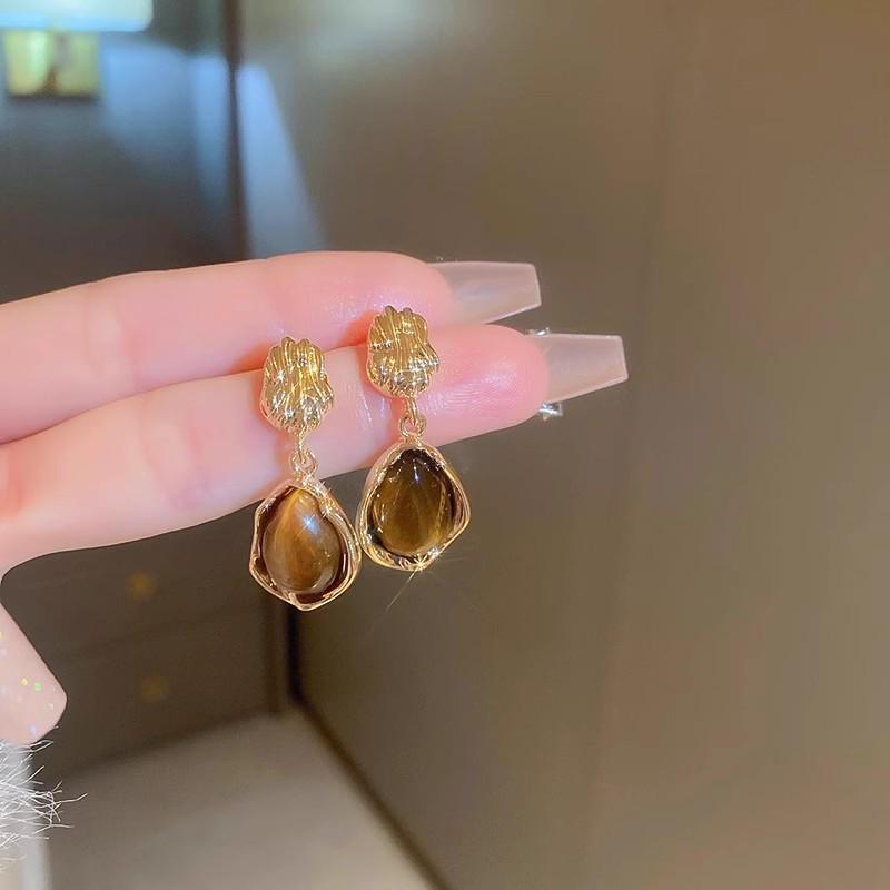 Maillard Retro Tiger Eye Earrings - Unique 2023 High-End Dangle Style for Women