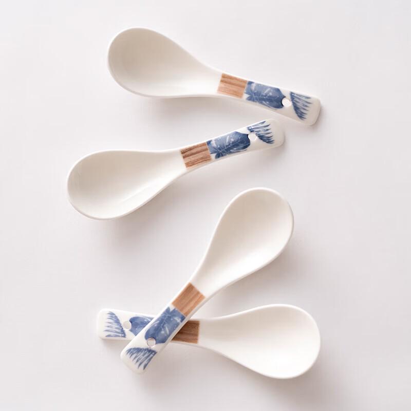 Debo Camellia 12-Piece Ceramic Dinnerware Set