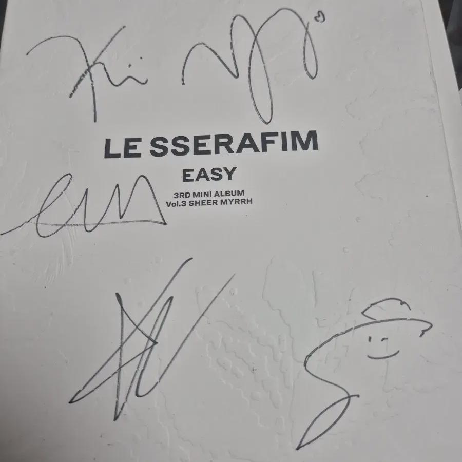 LE SSERAFIM Mini Vol. 3 Album Cd Signed Edition