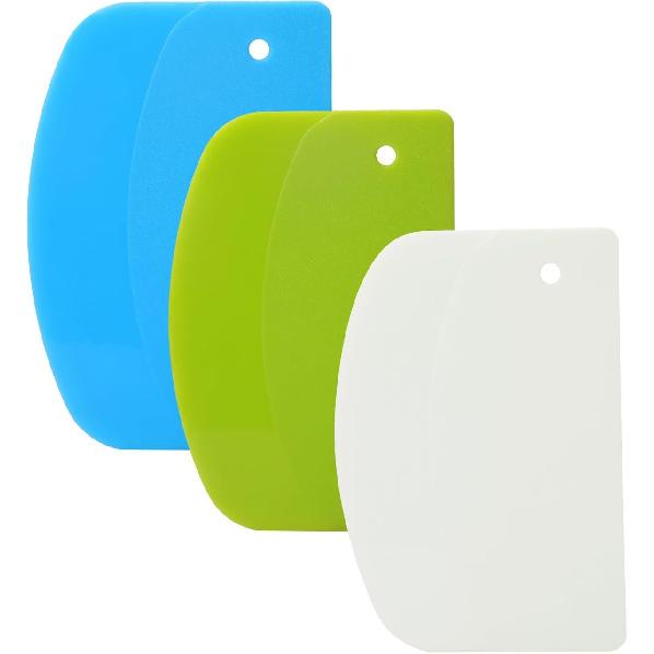 3 Pieces Food Dough Scraper, Plastic Multi - Purpose Kitchen Pastry Cutting Tool, Flexible Bowl Scraper with Curved Edge, Cake Baking Bench Scraper