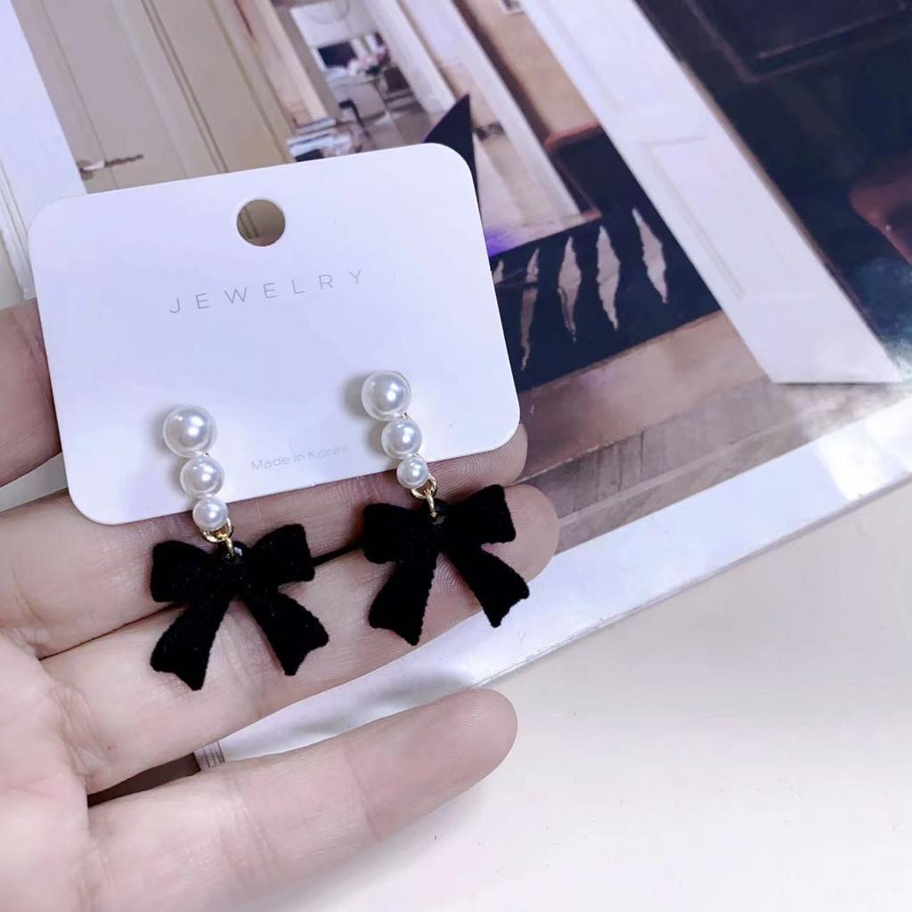 New Sweet Temperament Small Fresh Bamboo White Lily Of The Valley Flower Earrings Elegant And Gentle Asymmetric Earrings