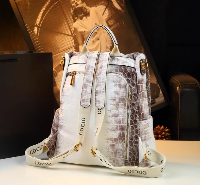 White Leather Crocodile Women Backpack 2024 New Large Capacity Commuter Travel Backpacks Multi-functional Shoulder School Bags