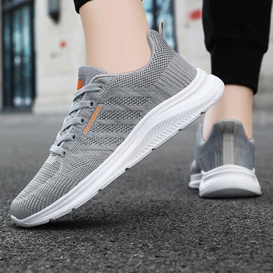 Spring and Autumn Shoes Men's Running Shoes Korean Edition Soft Soled Breathable Mesh Sports Shoes