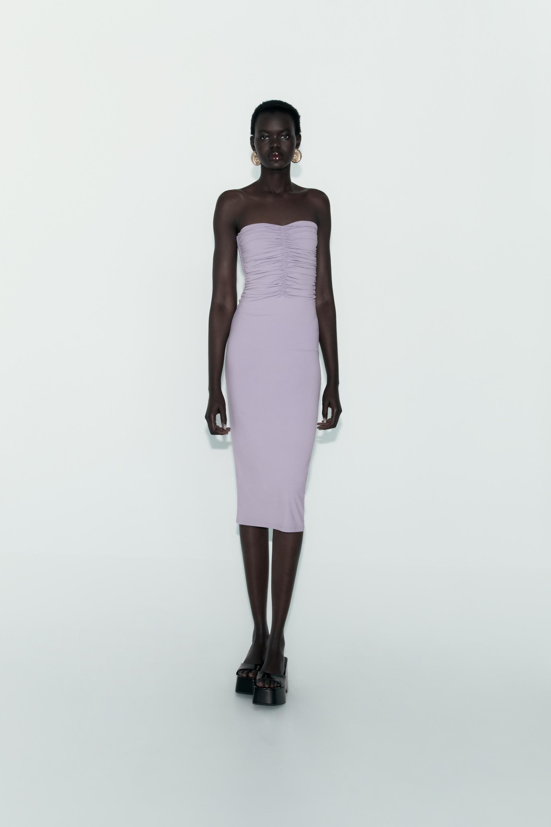 

FITTED DRAPED DRESS WITH SWEETHEART NECKLINE