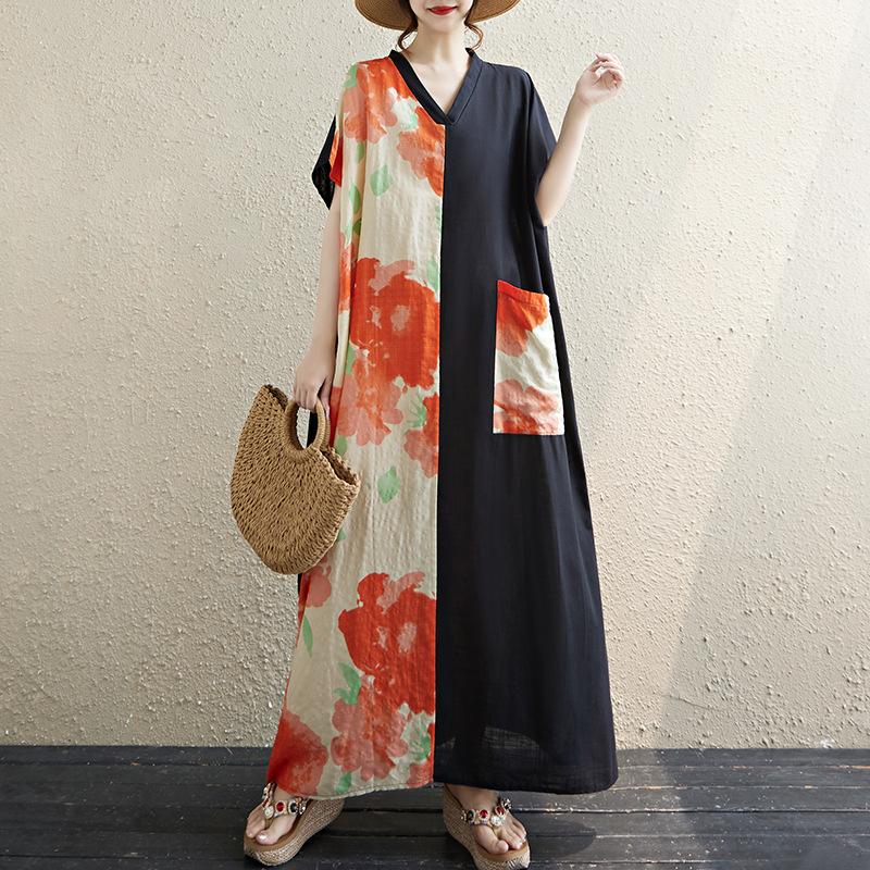 A Short-sleeved Color-blocked Long Dress with A Retro Cotton and Linen V-neck That Hides The Figure and Makes One Look Slimmer