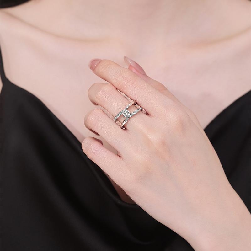 European Style Rope Knot Double C Buckle Symmetrical Fashion Ring