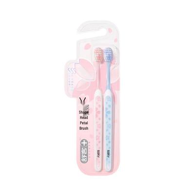 Hygiène buccale – Brosses à dents et gratte-langues