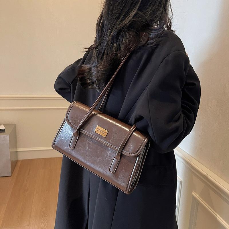 Retro niche commuter underarm bag women's 2025 new fashion shoulder bag simple and versatile handbag