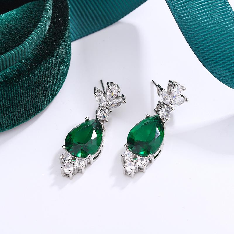 New Stylish Retro Drop Earrings Set With Imitation Grandmother Green Temperament Earrings Party Birthday Gift