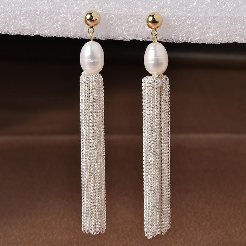 

Baroque retro pearl long chain fringed stud earrings personality temperament earrings sweet high sense earrings elegant