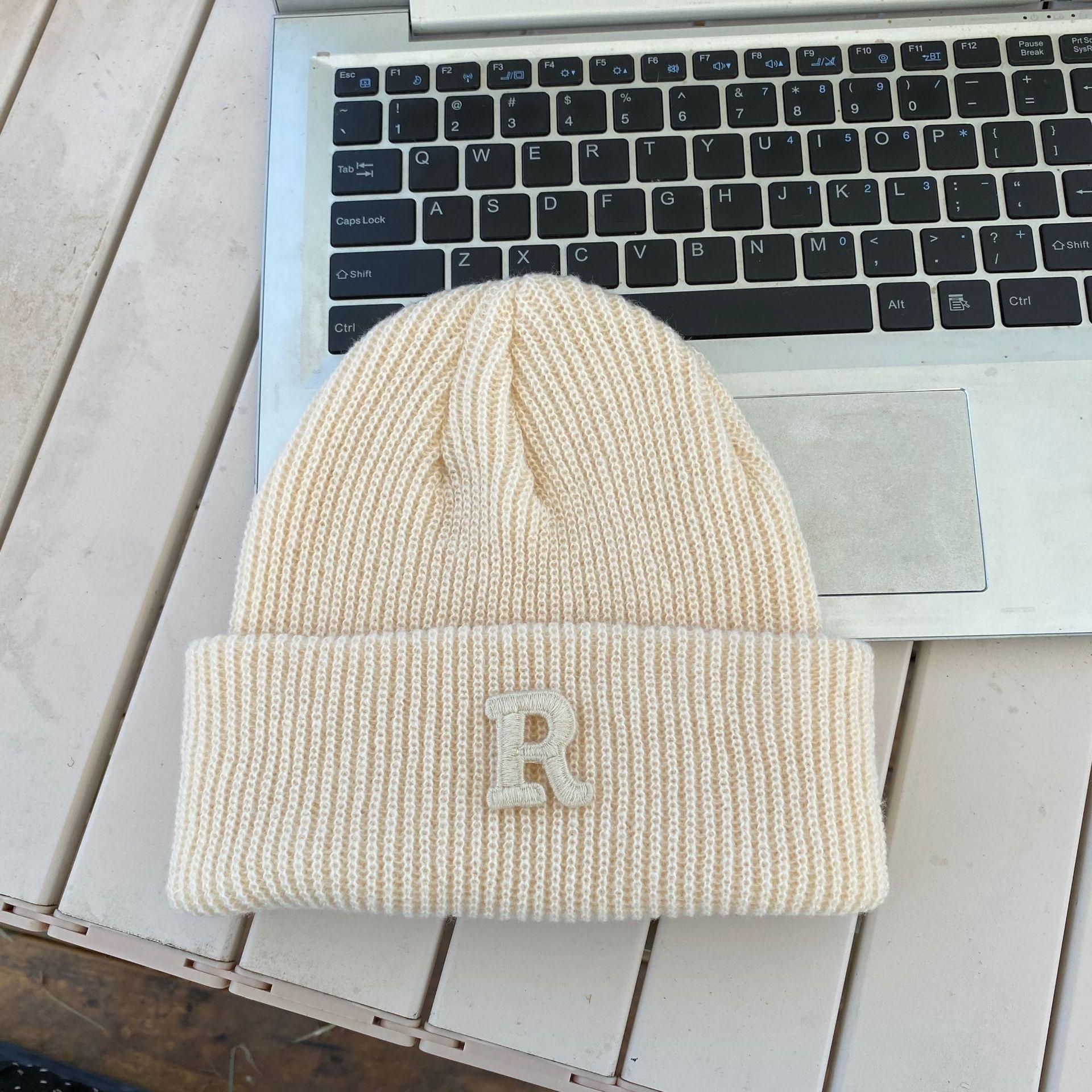 

Knitted hat children s trendy brand design hot-selling autumn and winter warm niche personalized rabbit ear wool hat adult average size, cotton thread, no velvet.