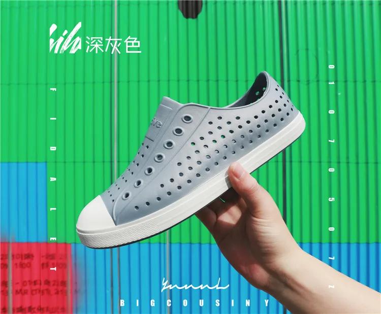 Men's Sandals Casual Outdoor Summer Hole White Shoes Breathable and Non Slip Soft Soled Shoes Canvas Shoes Dance