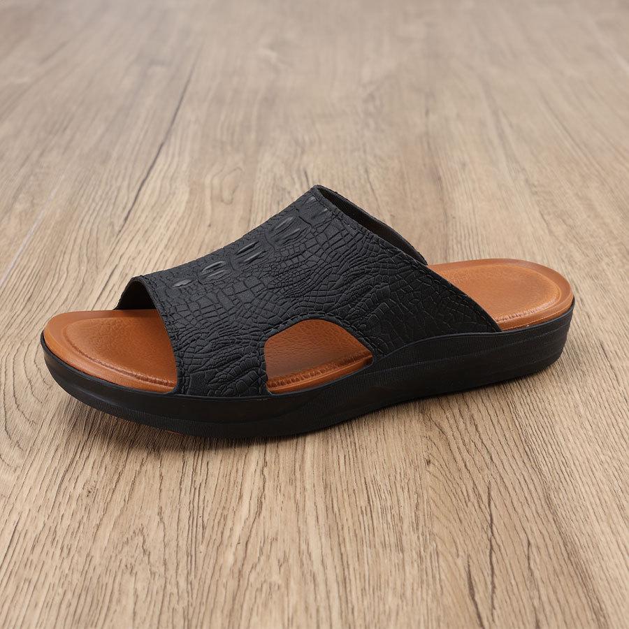 

Мода Мода Мужские тапочки 2025 Новые повседневные тапочки Летние сандалии с открытым носком для мужчин Уличные нескользящие пляжные тапочки Дизайнерские шлепанцы 45