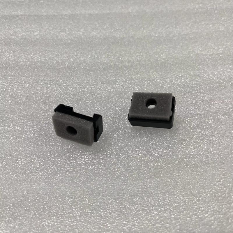 1Pc for Volkswagen R36 rear sunshade hook Magotan R36 rear door curtain hook base original