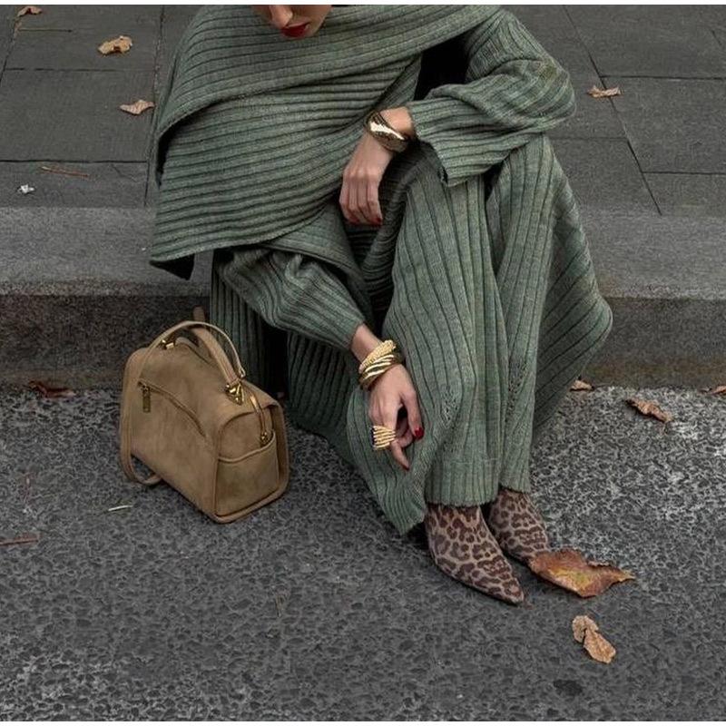 Autumn and Winter Wool Suit Women's Autumn and Winter High-end Sense Solid Color V-neck Sweater Straight Trousers Two-piece Set Women