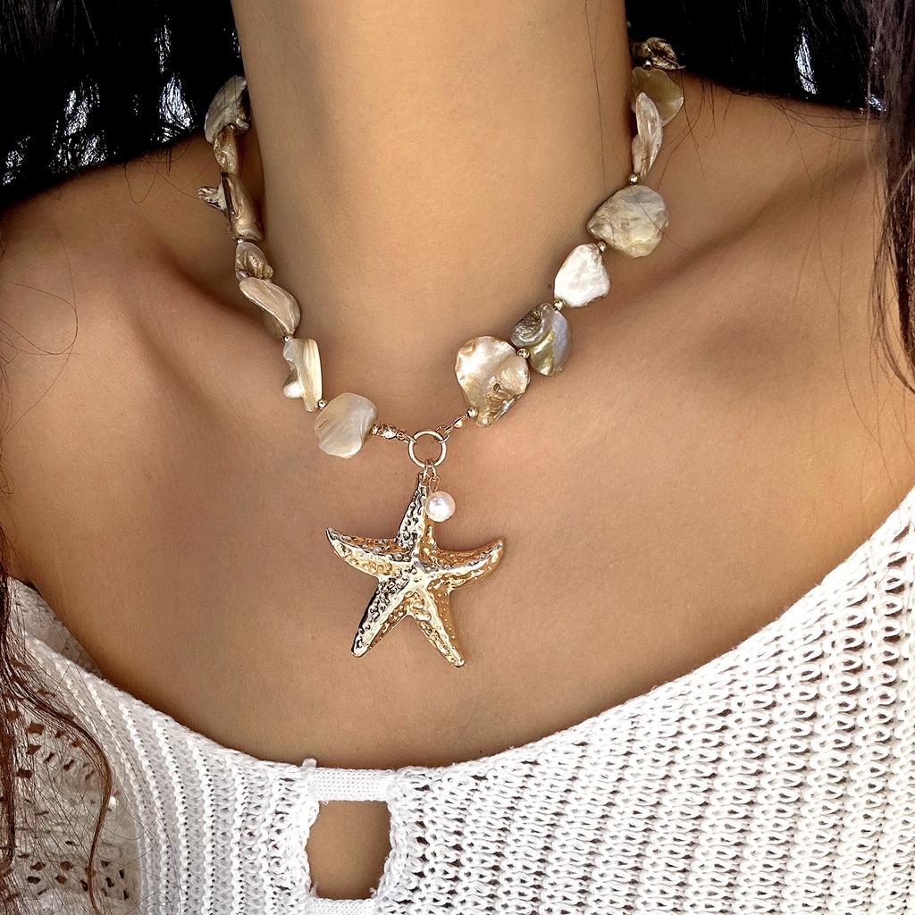 Bohemia Shell Conch Pendant Necklace for Women Girl Trendy Starfish Beaded Chain Necklaces Ocean Series Vacation Beach Jewelry