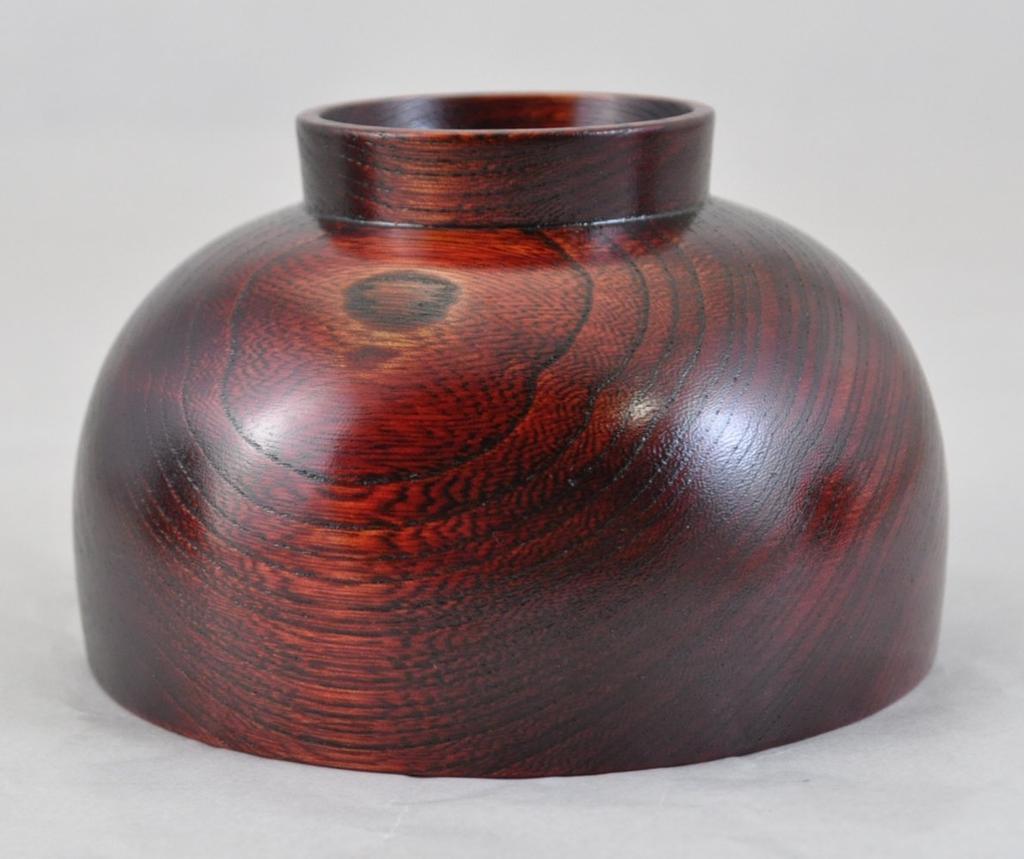 Hotei soup bowl with red finish