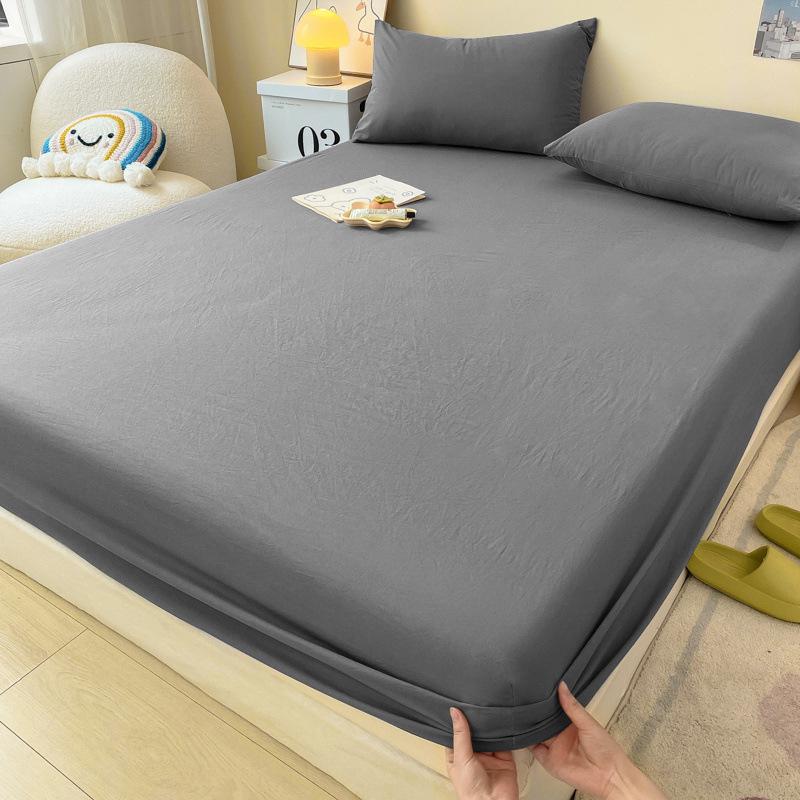 Red Bean Fitted Sheet: Universal Non-Slip Mattress Protector for All Seasons