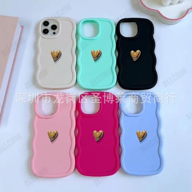 Gold love applies to Apple 16promax mobile phone case 15plus14 anti-drop 13 wavy pattern 12 soft cover