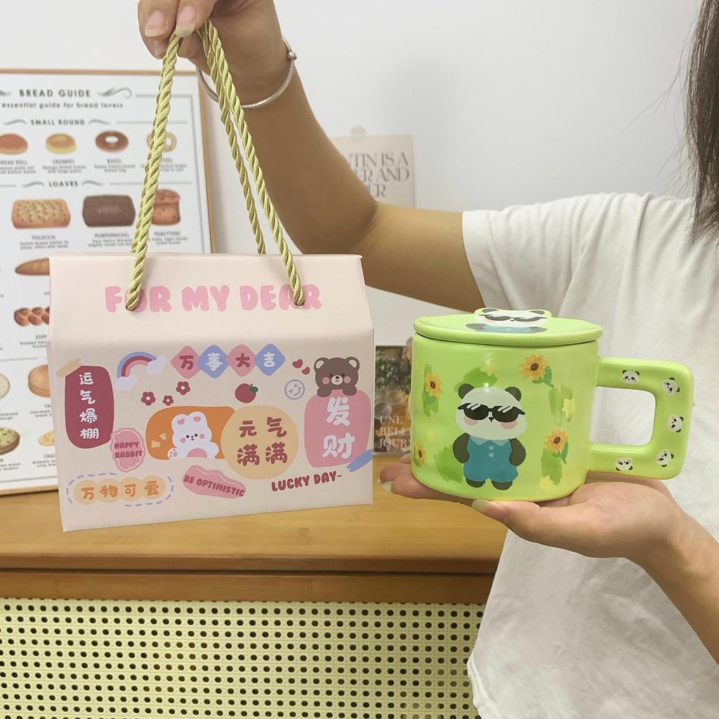Panda Krus Familie på Tre Vannkopp med Lokk Søt Keramisk Kopp for Kvinner med Høyt Pen Husholdnings Kaffe Frokostkopp