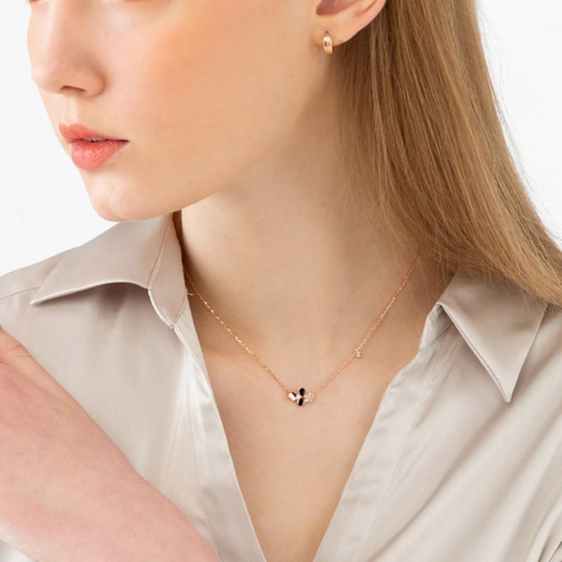 ELLE Jewelry Stone Flower Necklace ELBRNN158