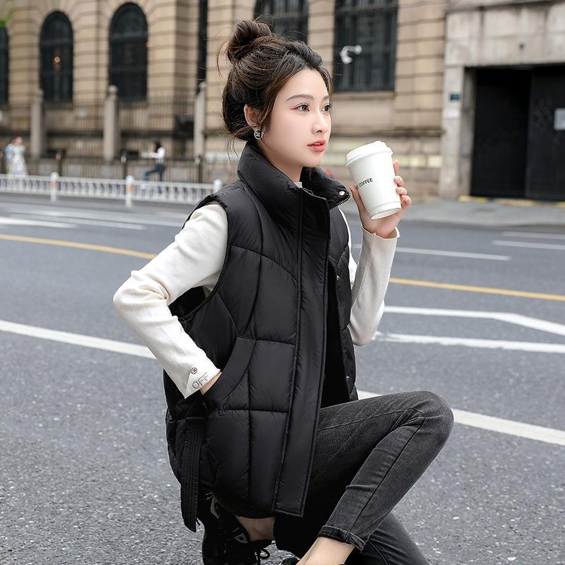 Krátká péřová vesta dámská podzim a zima nová módní volná vesta se stojáčkem univerzální a tenká vnější vesta