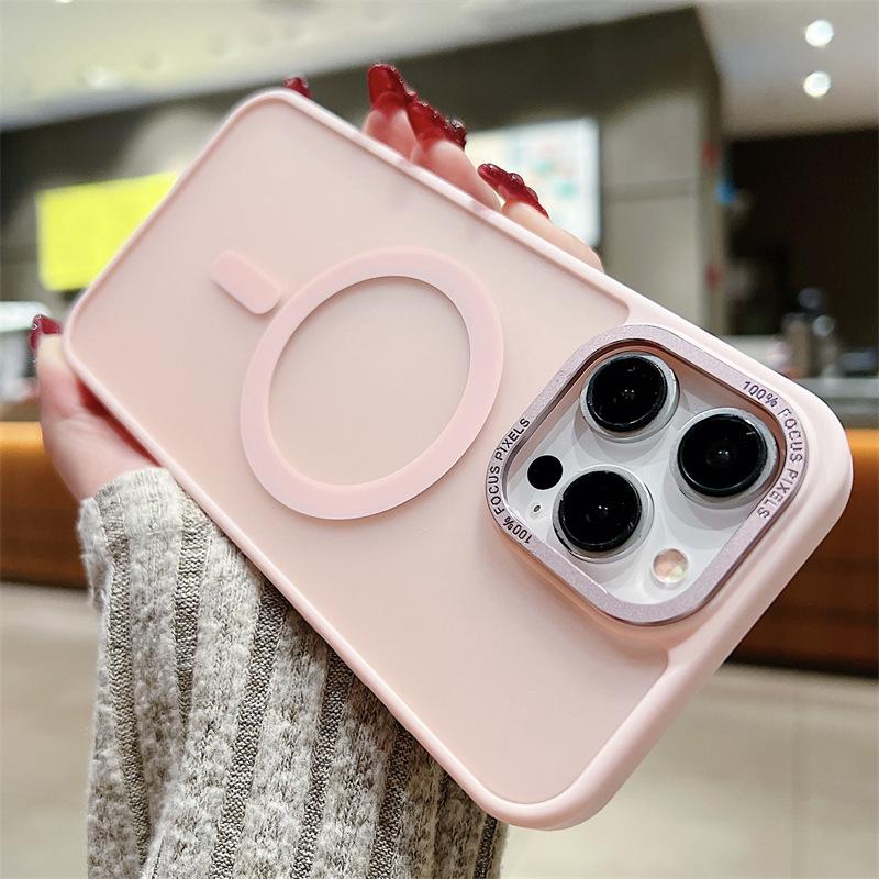 Hardware Lens Is Suitable for Apple 15 Mobile Phone Case, Skin Sense Magnetic Attraction iPhone14 Advanced Sense 13promax Hard Case Tide
