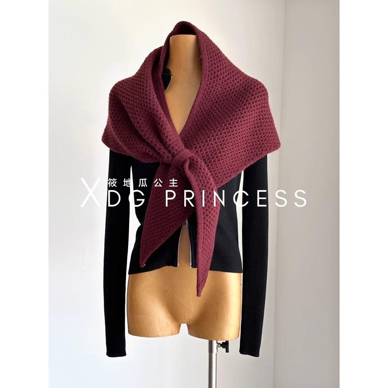 Export to Korea! Stacked wear artifact autumn and winter wool hollowed-out triangular shawl women lazy perforated cross outer scarf