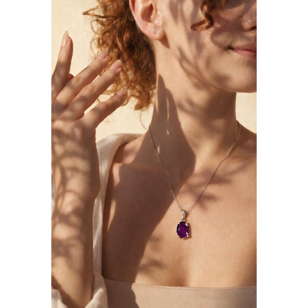 Pendente Certificato in Argento Sterling 925 con Alessandrite Naturale Taglio Ovale 25,80 Carati