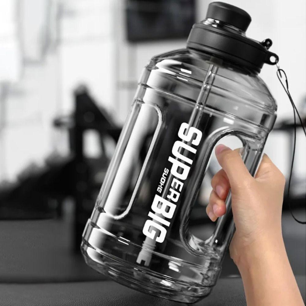 Stor Kapasitet Treningskopp Plast Menn Vannkittel Ny Sportsdrikkeflaske Gym