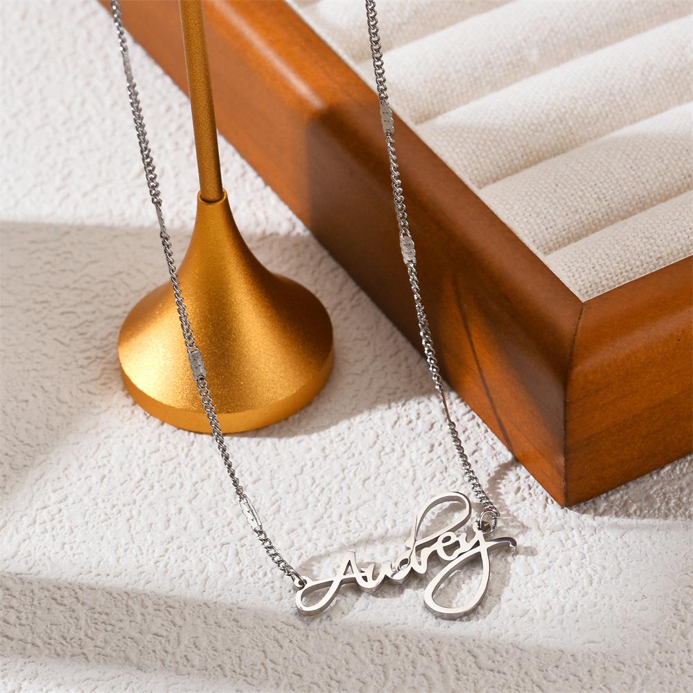 Simple Fashion Titanium Steel Women's Necklace - Non-fading, Luxurious, Versatile, Korean Style Clavicle Chain