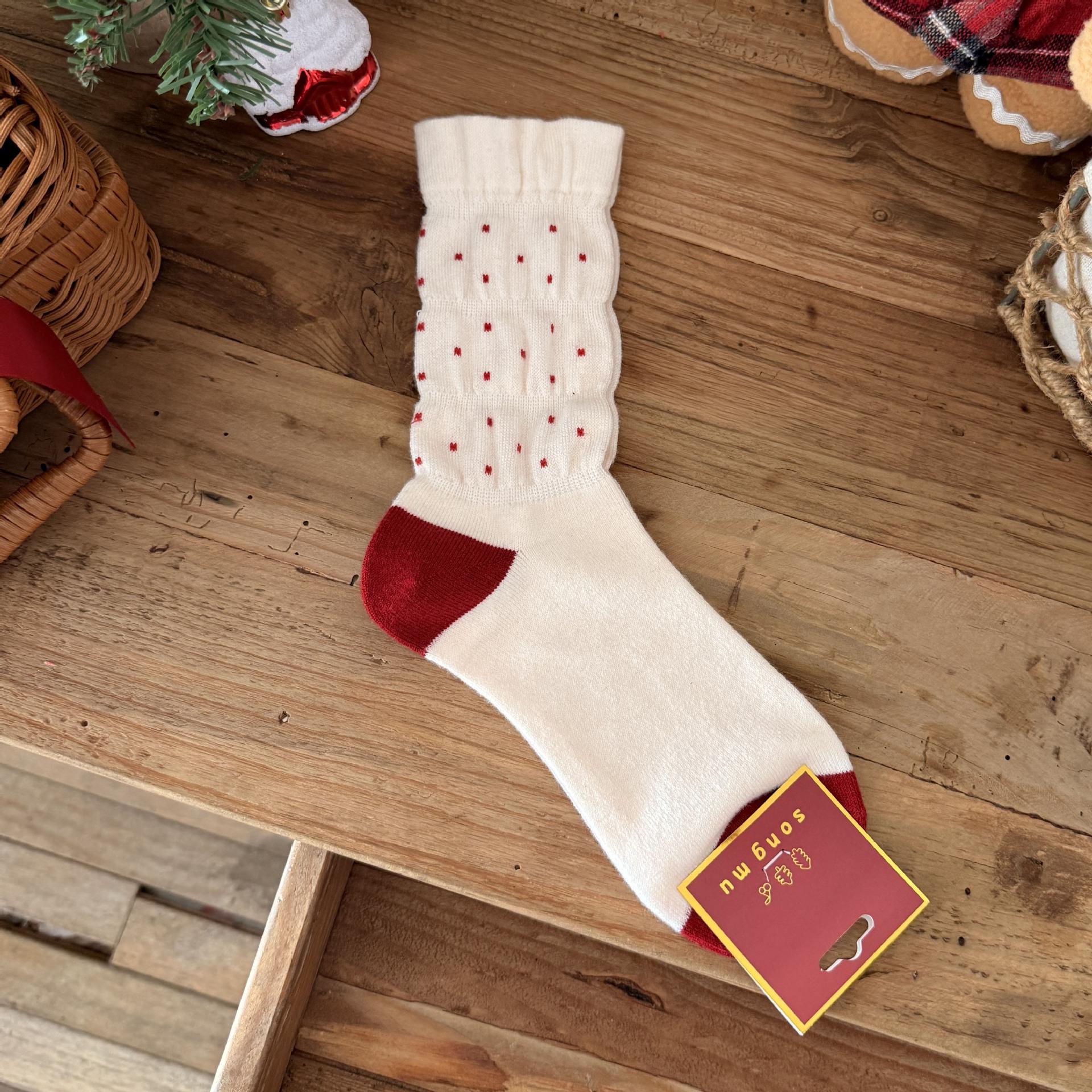 Songmu Songmu Lucky Puppy Silk Wool Red Socks Medium Tube Socks Warm New Year Stacking Socks