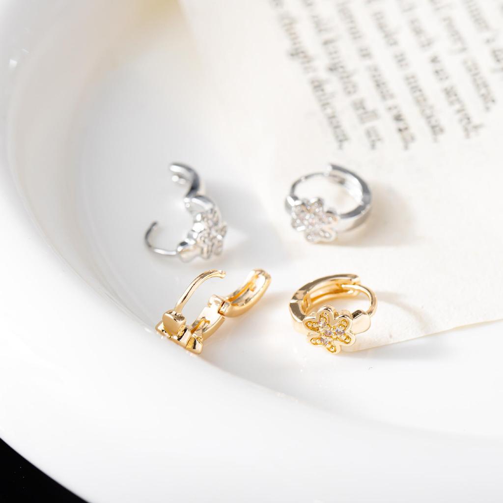 Korean Zirconia Flower Earrings: Light Luxury Clover Design for Women