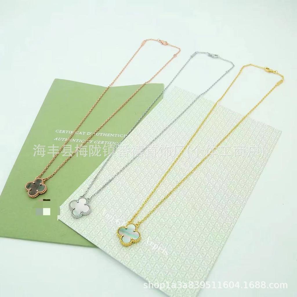 Four-Leaf Clover Pendant Necklace with Mother-of-Pearl and Agate On a Double-Sided Clavicle Chain
