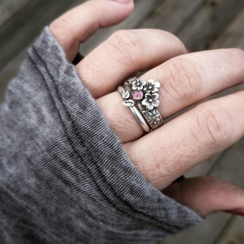 Luxury Ins European Beautiful Women's Retro Flower Ring, Imitation Thai Silver Handmade Jewelry Set