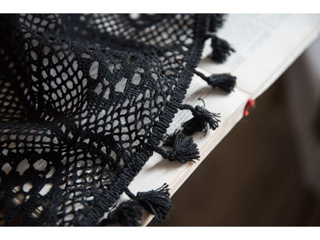 Pastorale gehäkelte gewebte Tischdecke & Klavierabdeckung mit Hohldesign - Ideal für Dekoration oder Foto-Requisiten