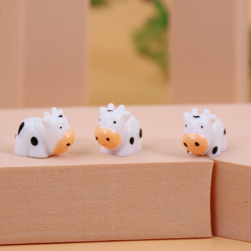 Creative Resin Cow Figurine – Cartoon Animal Craft Kit for DIY Decor, Gifts, and Handmade Projects