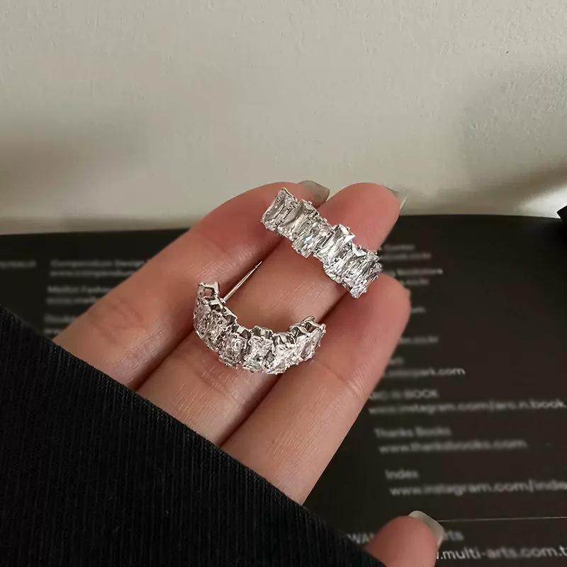 Elegant Zircon Arc Stud Earrings - Versatile High-End Fashion for Women